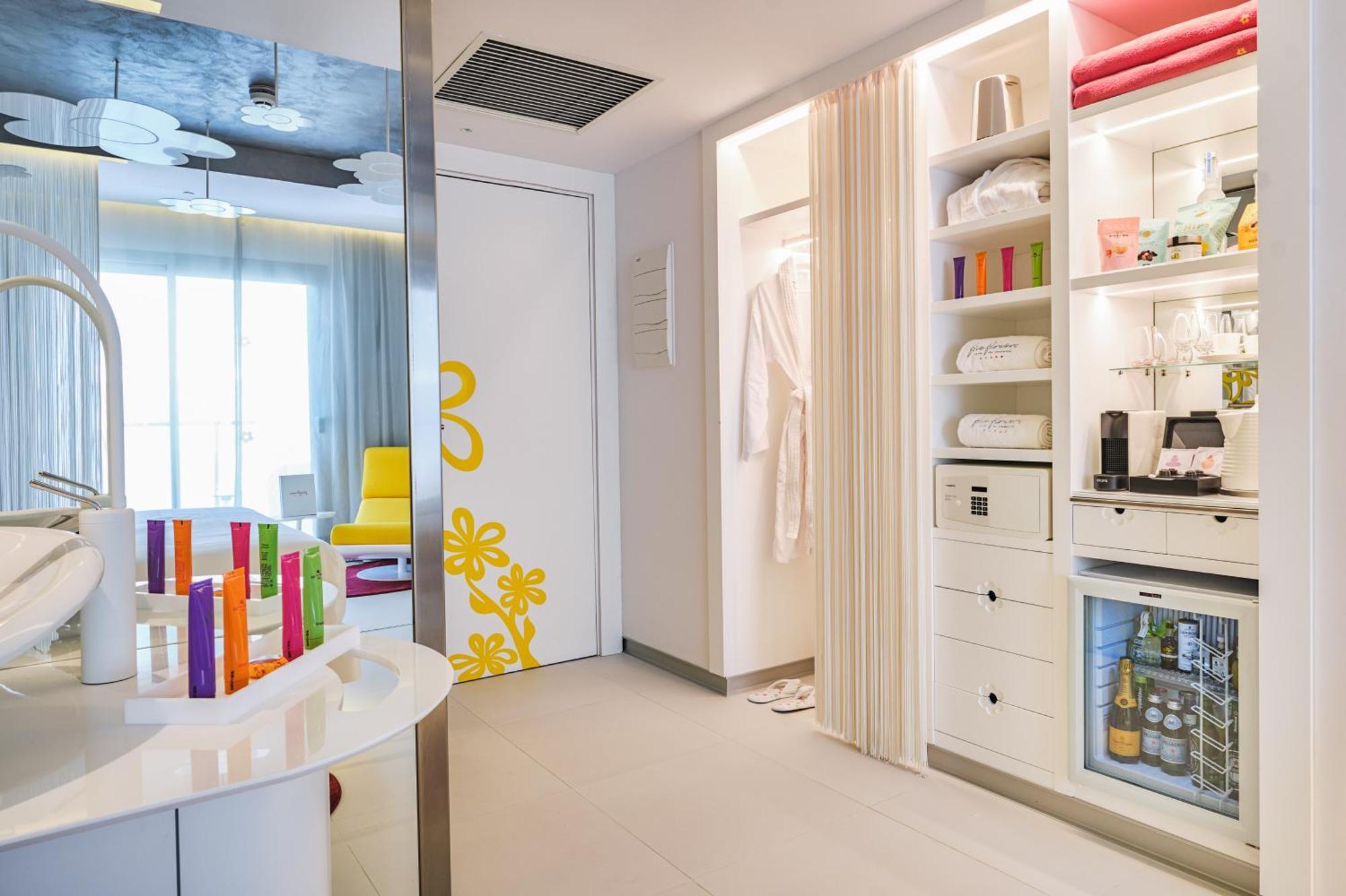 Five Flowers Hotel Formentera, Member Of Melia Collection Es Pujols Exterior foto