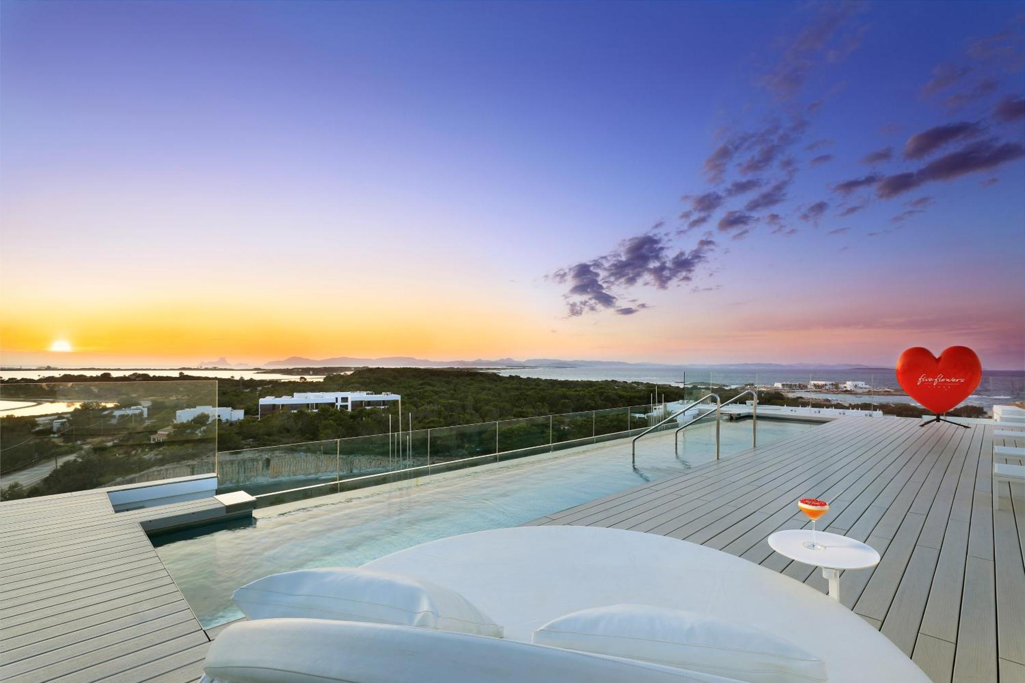 Five Flowers Hotel Formentera, Member Of Melia Collection Es Pujols Exterior foto